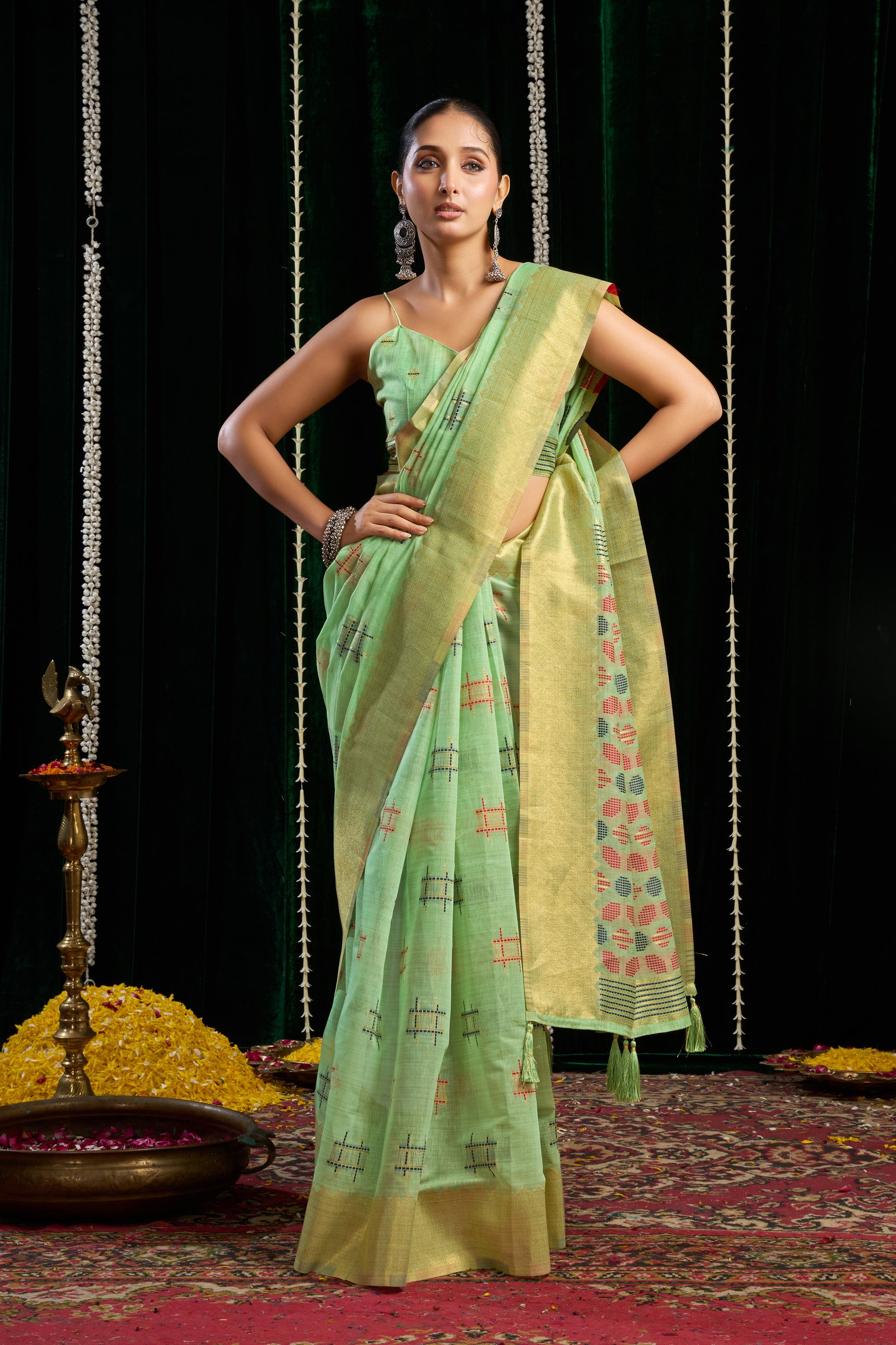 Arniya® Premium Soft Spun Cotton Saree | Elegant Zari Border & Zhallar | 5 Pc Set - View 9